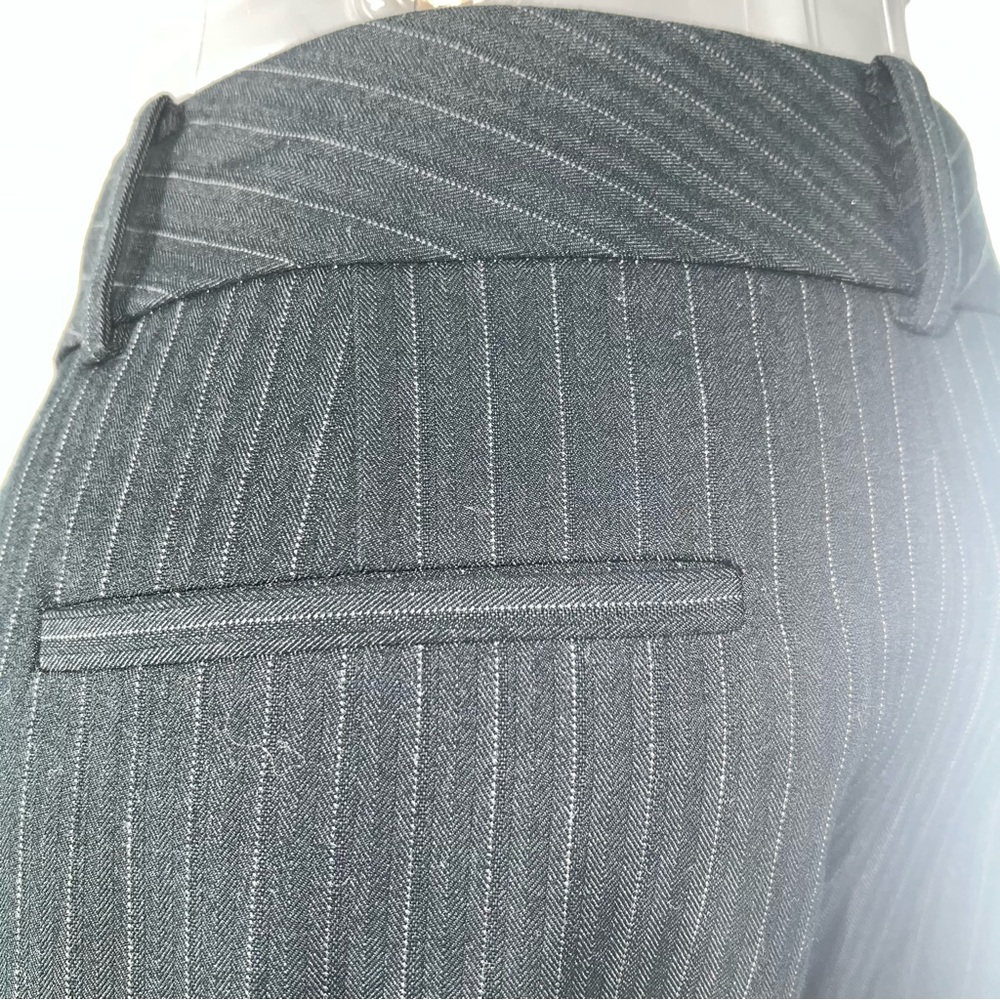Tahari Black Wide-Leg Women's Work/Professional Pants w/ gray Pinstripes-Size 10 - Picture 7 of 10